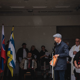Zväčšiť fotografiu - V horovciach utekali so starostami, v opatovciach krstili zbrojnicu - TSK_AED Opatovce_mini (6 of 24)